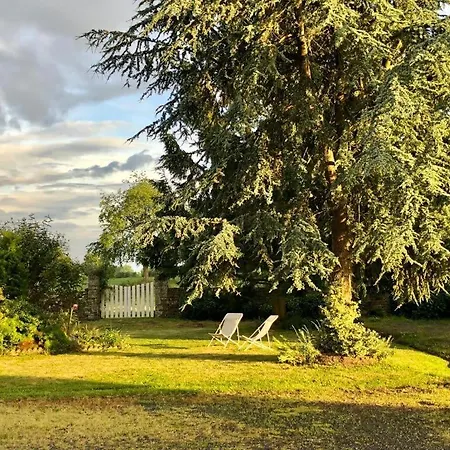 Le Manoir De La Beslière - Et D'hôtes Folligny
