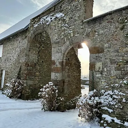 Alojamento de Acomodação e Pequeno-almoço Le Manoir De La Beslière - Et D'hôtes 3*