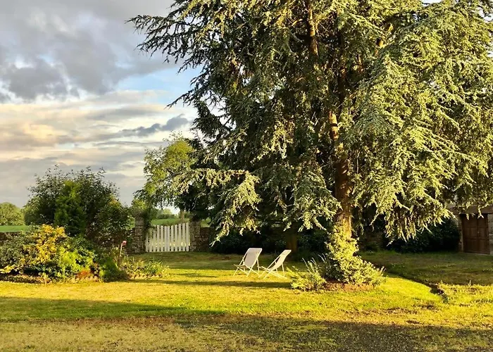 Le Manoir De La Besliere - Et D'hotes Folligny