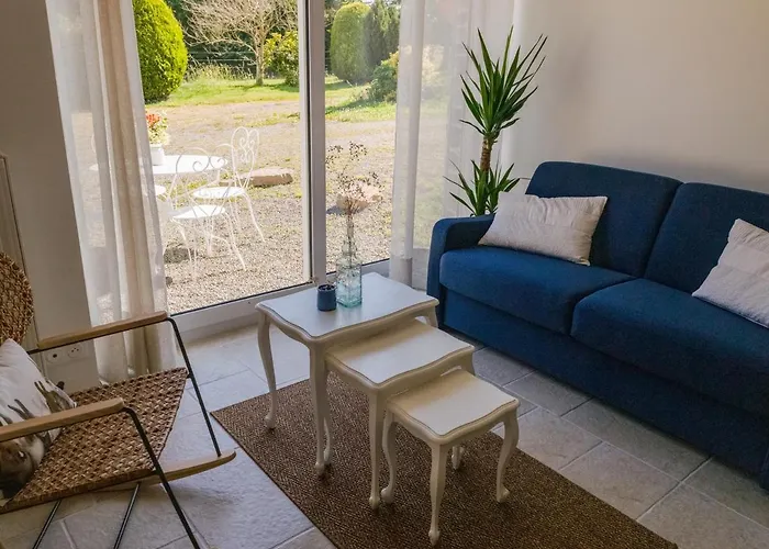 Le Manoir De La Besliere - Et D'hotes Bed and Breakfast Folligny