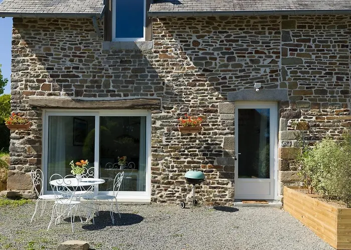 Le Manoir De La Besliere - Et D'hotes 3*