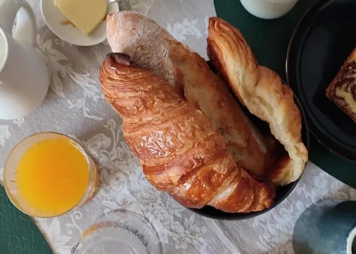 Bed and Breakfast Le Manoir De La Besliere - Et D'hotes